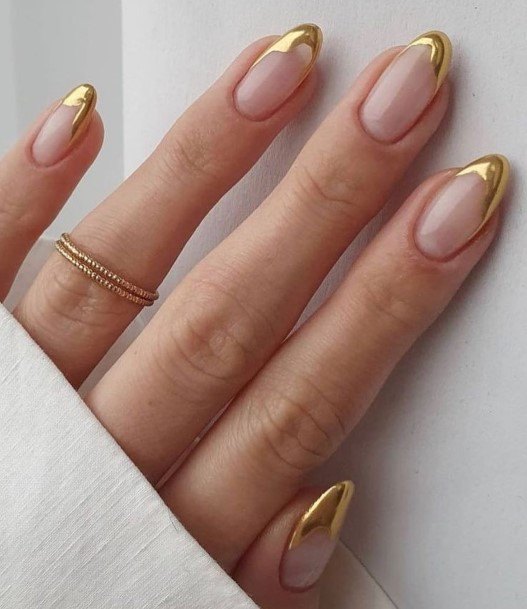 Stellar Body Art Nail For Girls Gold