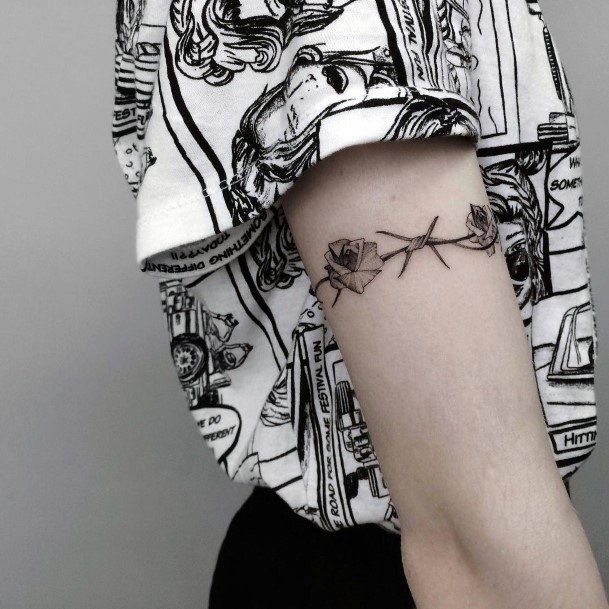 Stellar Body Art Tattoo For Girls Barbed Wire