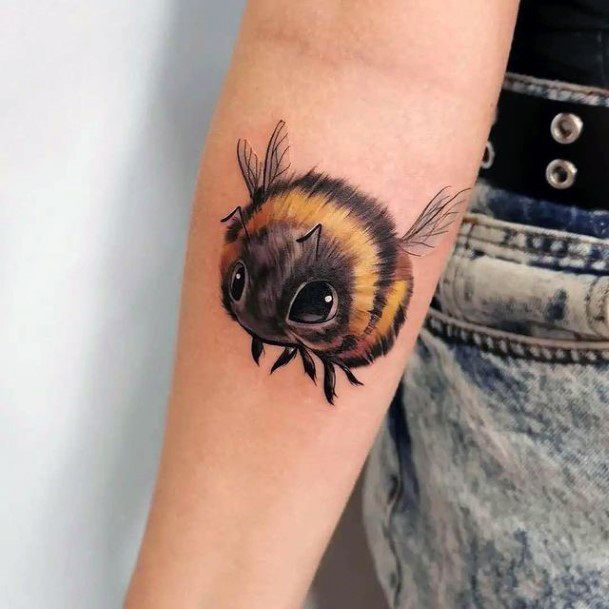 Stellar Body Art Tattoo For Girls Bee