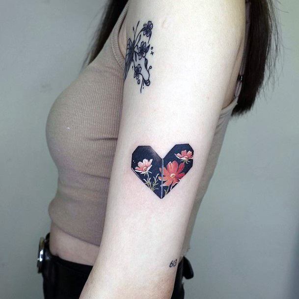 Stellar Body Art Tattoo For Girls Flower Heart