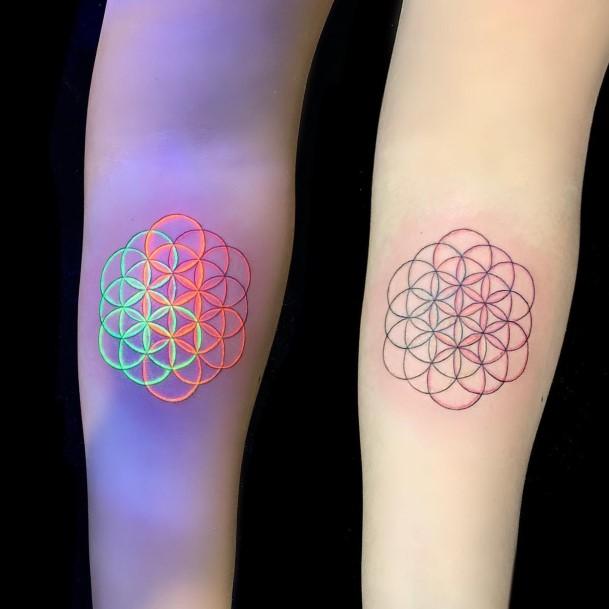 Stellar Body Art Tattoo For Girls Neon