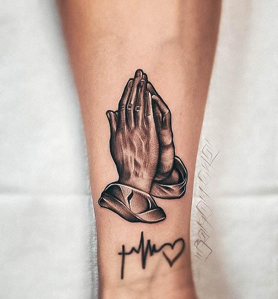 Stellar Body Art Tattoo For Girls Praying Hands