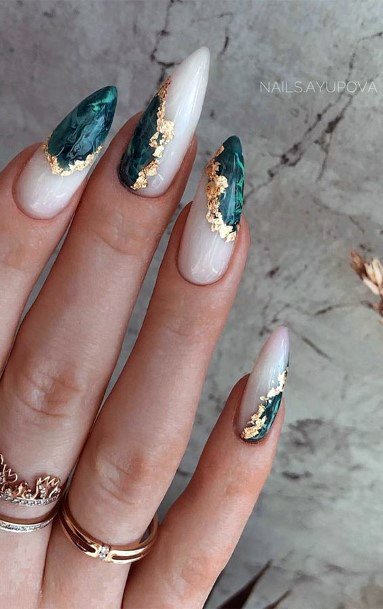 Stiletto Nails Women Green And Gold