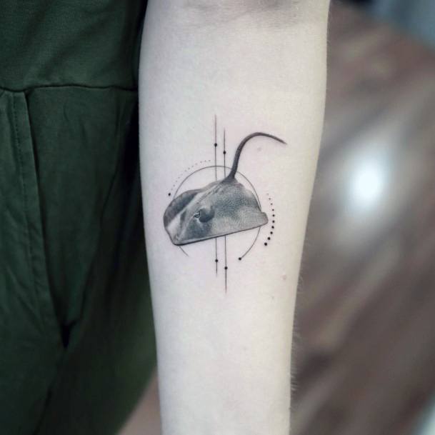 Stingray Tattoo Feminine Designs