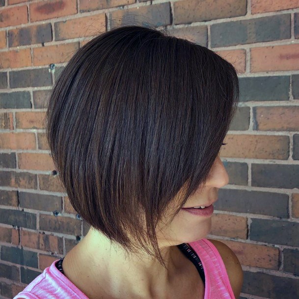 Straight Chin Length Dark Brown Side Part Hairstyle Ideas For Women