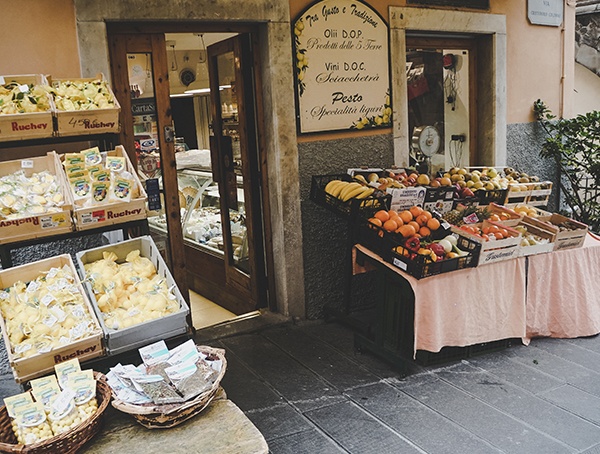 Street Vendor Shops Cinque Terre