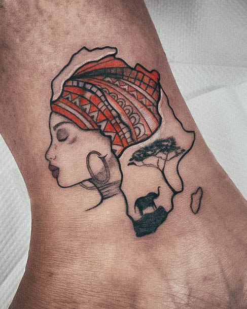Stunning Africa Tattoo On Lady