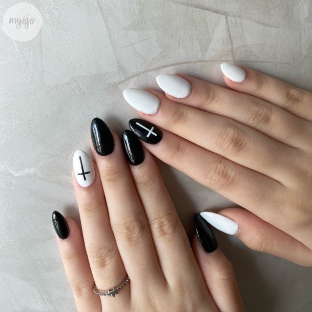 Stunning Black And White Nail On Lady