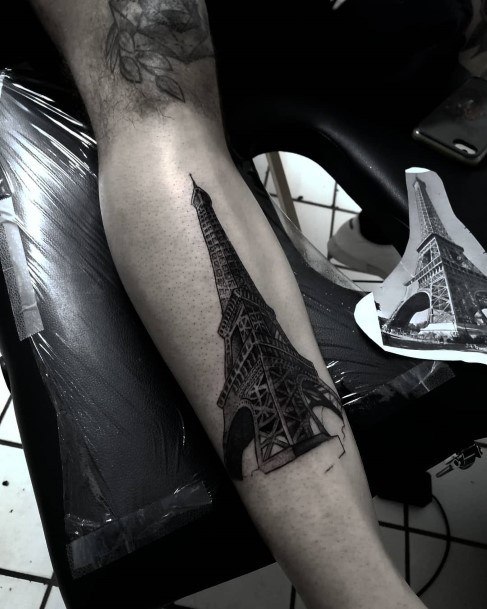 Stunning Eiffel Tower Tattoo On Lady