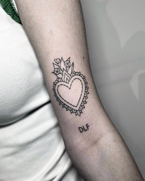 Stunning Flower Heart Tattoo On Lady