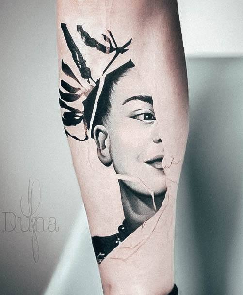 Stunning Frida Tattoo On Lady