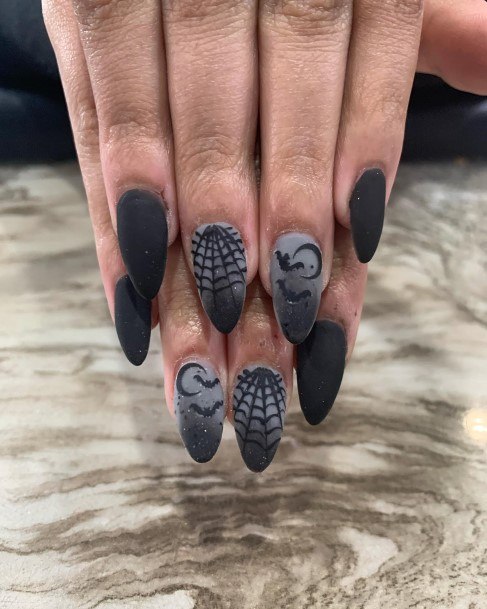 Stunning Girls Black And Grey Nails