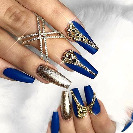 Stunning Girls Blue And Gold Nails