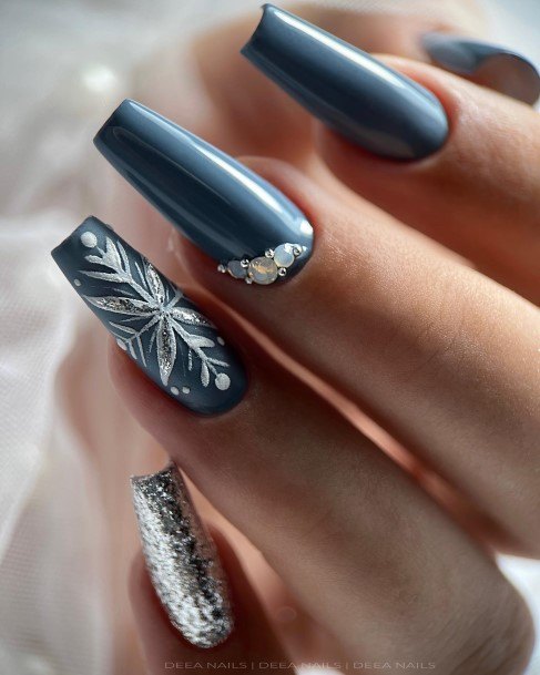 Stunning Girls Blue And Silver Nails