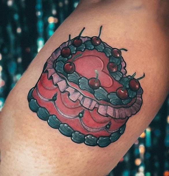 Stunning Girls Cake Tattoos