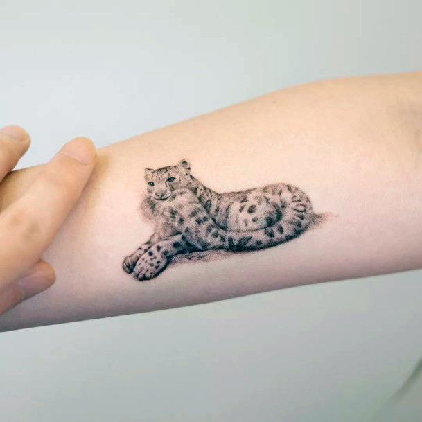 Stunning Girls Cheetah Tattoos