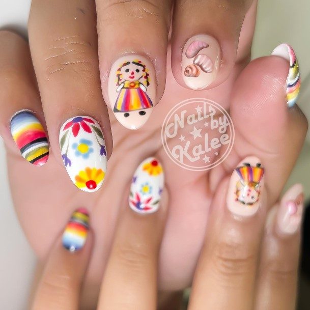 Stunning Girls Cinco De Mayo Nails