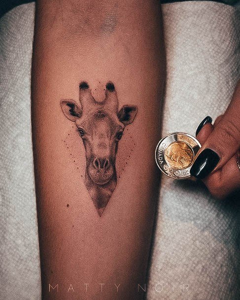 Stunning Girls Giraffe Tattoos Head Small