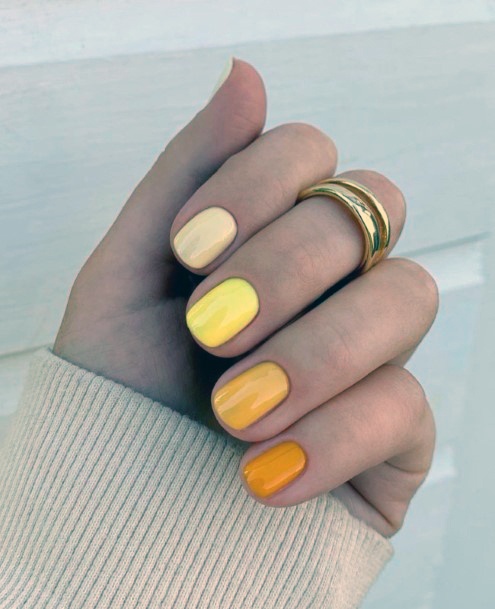 Stunning Girls Light Yellow Nails