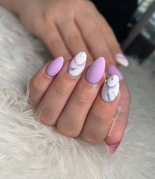 Stunning Girls Lilac Nails