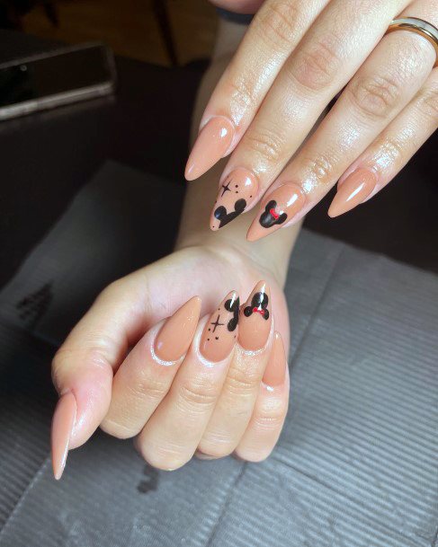 Stunning Girls Mickey Mouse Nails