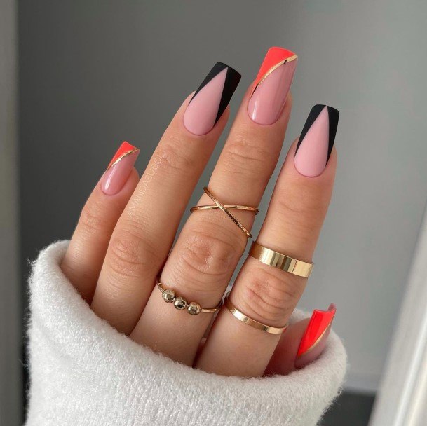 Stunning Girls Red And Black Nails