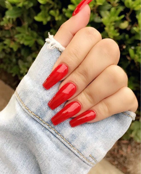 Stunning Girls Red Summer Nails