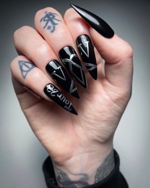 Stunning Girls Spooky Nails