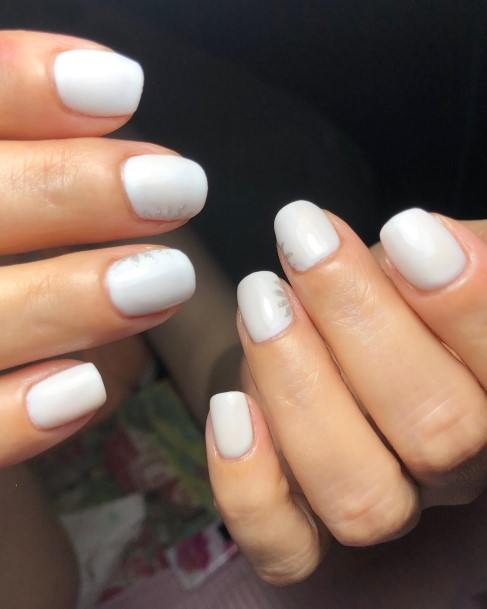 Stunning Girls White And Silver Nails