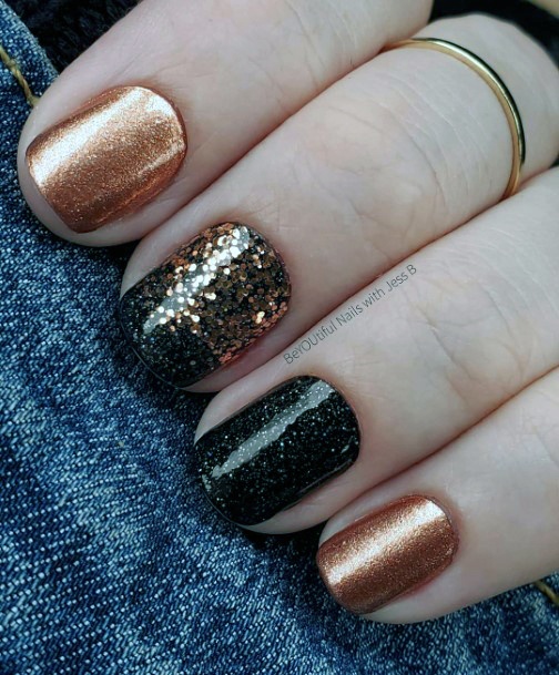 Stunning Gold And Black Sparkly Nail Design For Women