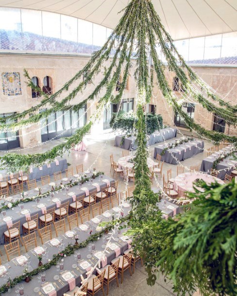 Stunning Greenery Decorations For Christmas Wedding Ideas