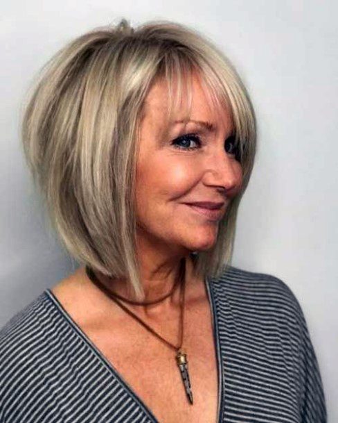 Stunning Hairstyles For Over 50 With Round Face