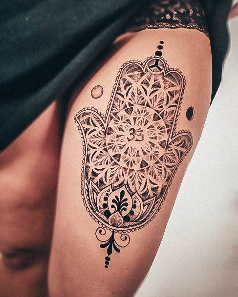 Stunning Hamsa Tattoo On Lady