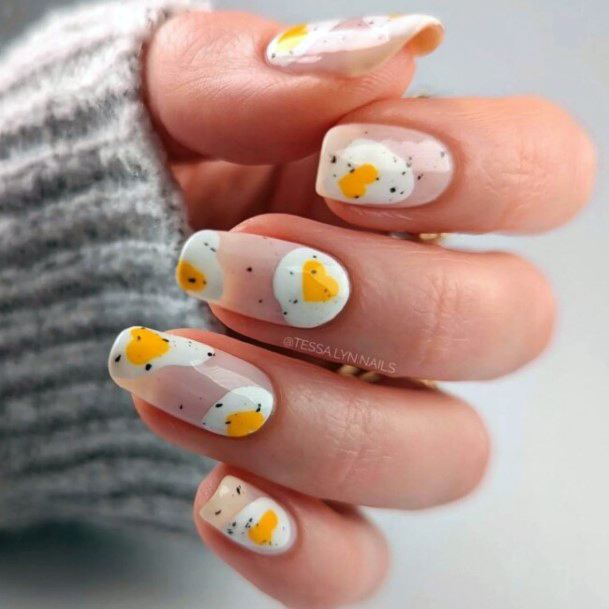 Stunning Light Yellow Nail On Lady