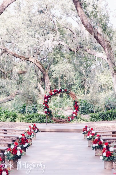 Stunning Outdoor Wedding Amazing Greenery Backdrop Floral Circle Arch Inspiration Christmas