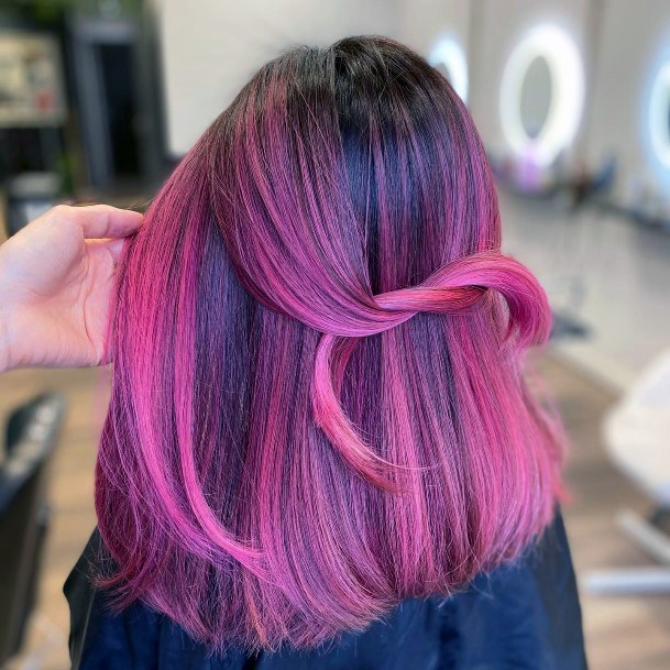 Stunning Pink Hairstyles On Lady