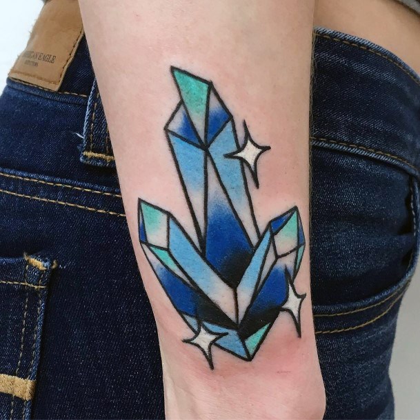 Stunning Quartz Tattoo On Lady