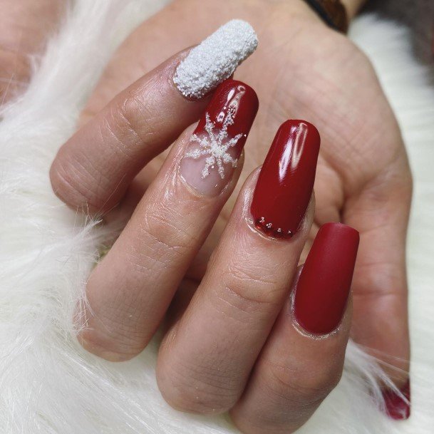 Stunning Red And White Nail On Lady