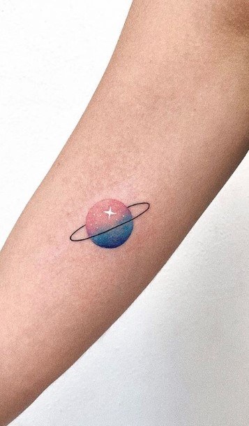 Stunning Saturn Tattoo On Lady