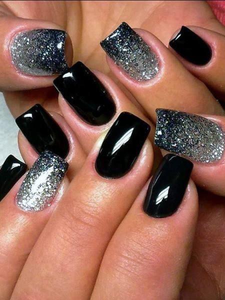 Stunning Sleek Black And Silver Sparkly Nails Ideas For Women