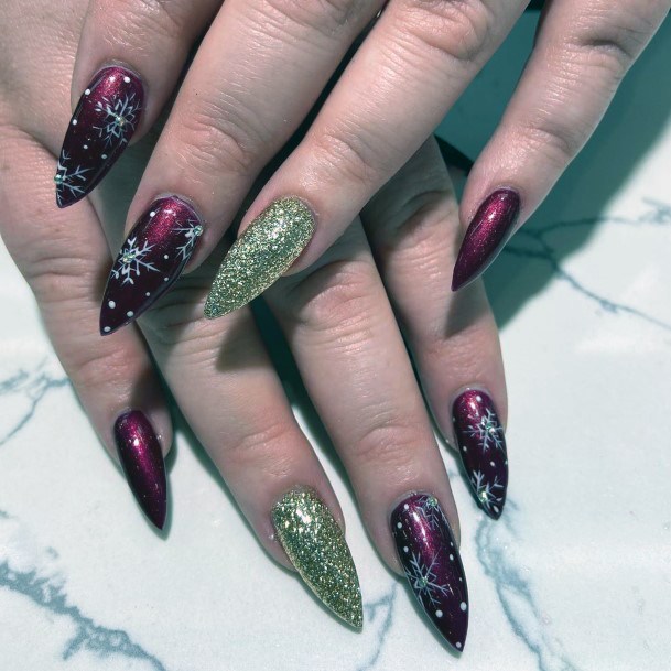 Stunning Snowflake Maroon And Gold Nail Design Inspiration For Ladies