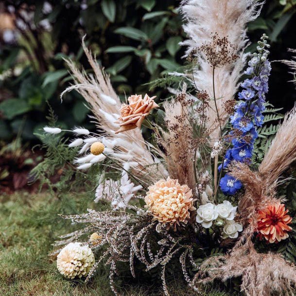 Stunning Wedding Fall Flowers