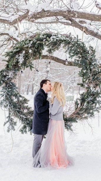 Stunning Winter Wedding Photo Inspiration