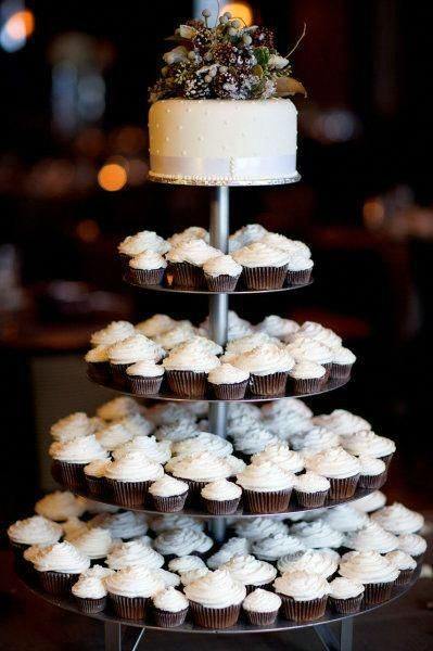 Stunning Winter White Wedding Cupcake Tree Ideas