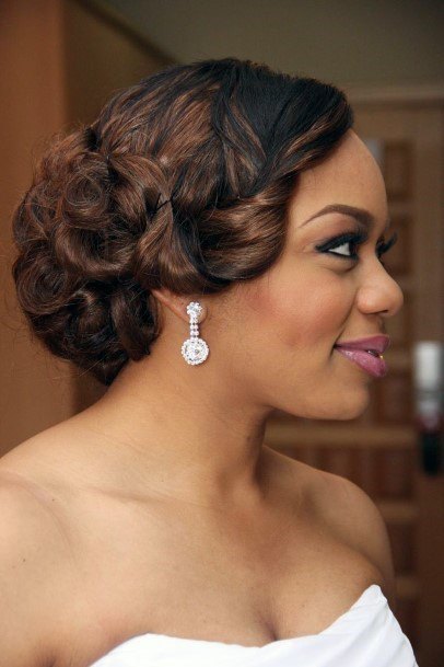 Stylish Side Bun Wedding Hairtyles For Black Women
