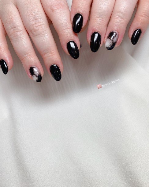 Stylish Womens Black And White Marble Nail