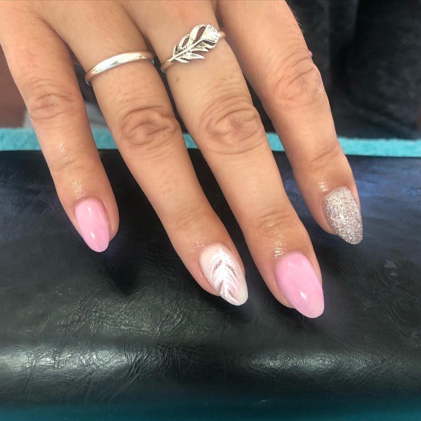 Stylish Womens Feather Nail