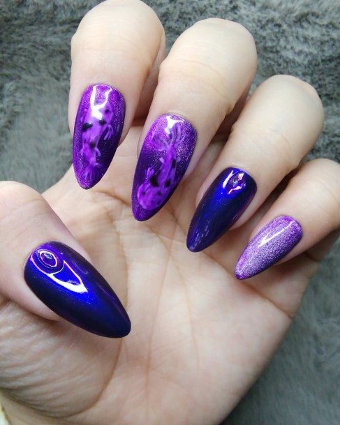 Stylish Womens Fish Nail