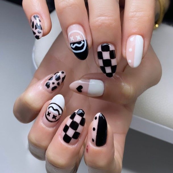 Stylish Womens Monochrome Nail