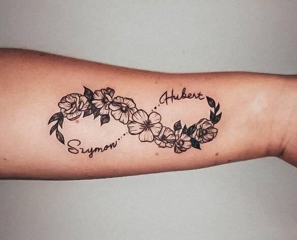 Stylish Womens Name Tattoo